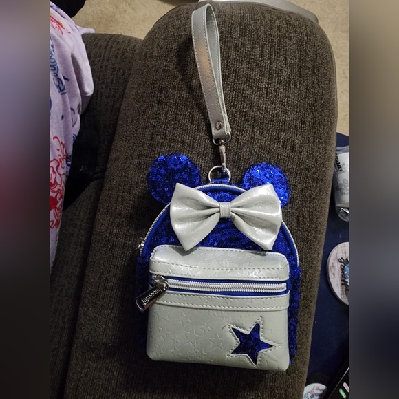 Minnie Mouse Sequined Lounguefly Backpack Wristlet: Wishes Come True Blue - Picture 1 of 2